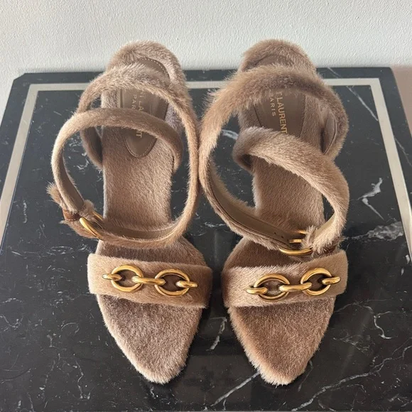Saint Laurent Le Mallion Tan Lamb Fur Heels with Gold Chain 39 - Picture 2 of 5